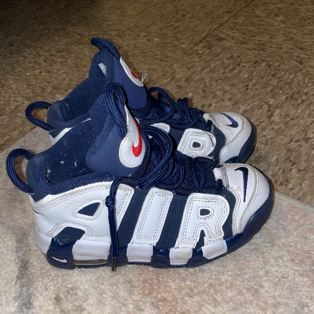 Blue Air More Uptempo (GS) 
“Olympic”